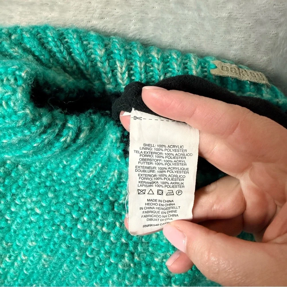 Oakley cozy knit